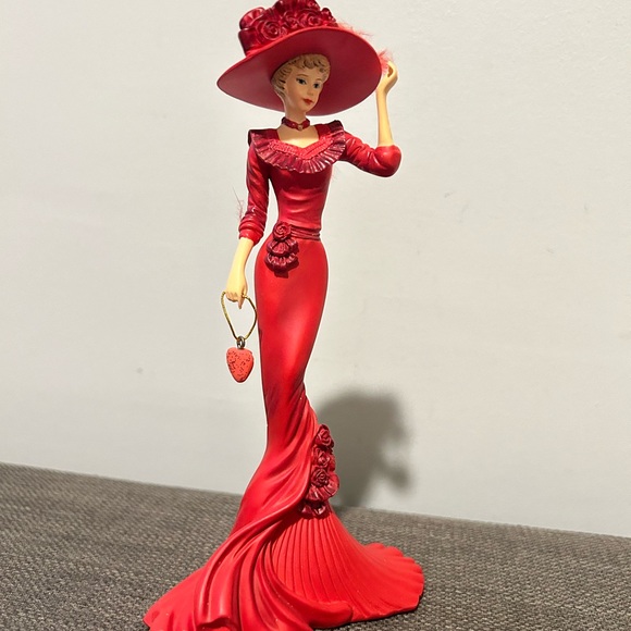 Thomas Kinkade “Red at Heart” Collectible - Picture 1 of 9